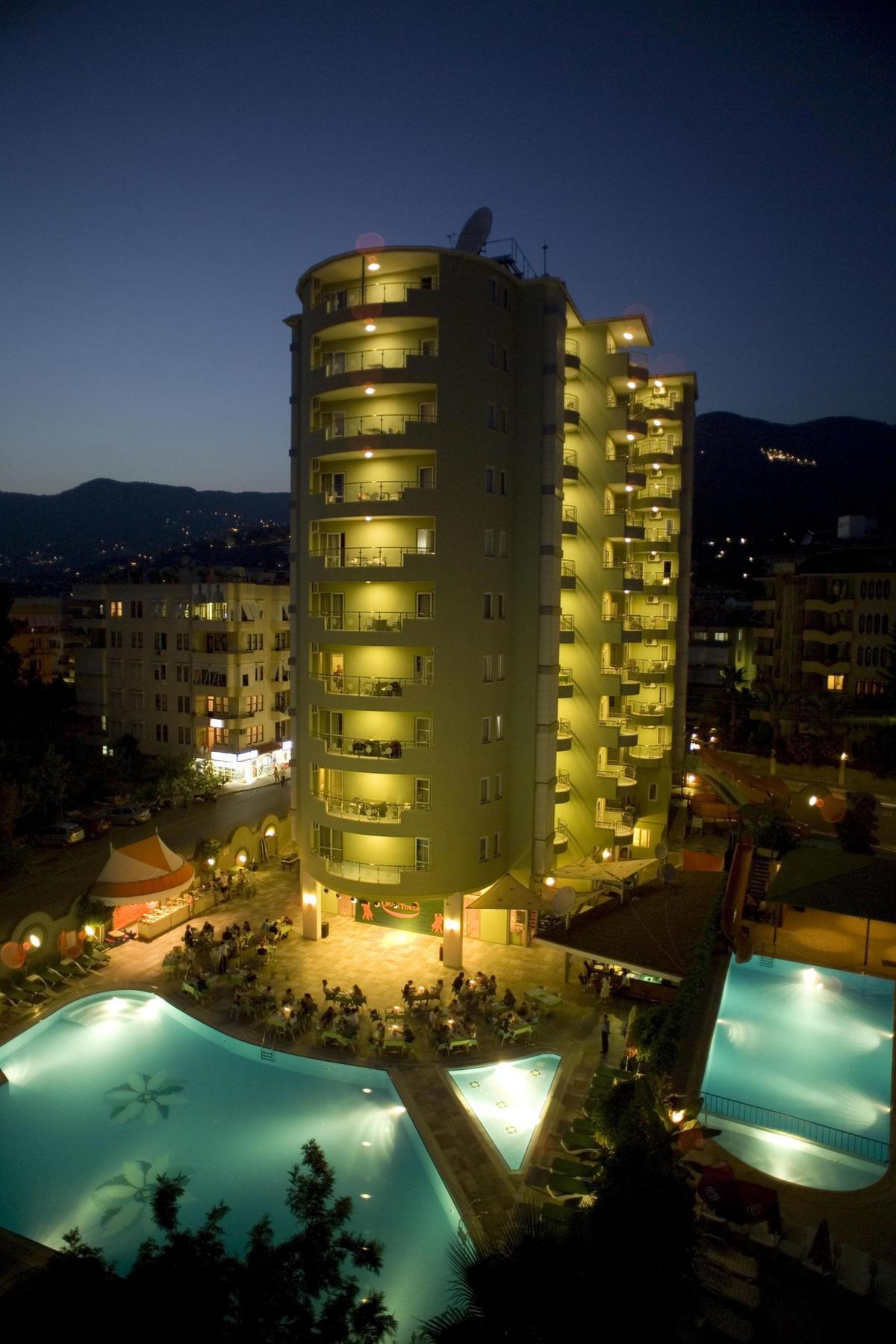 Okan Tower Apart Hotel Alanya Exteriör bild
